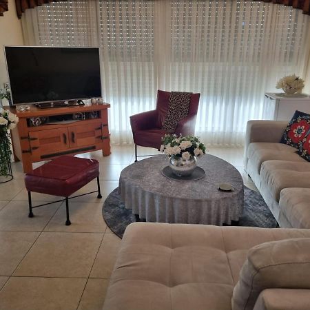 הבית בבלפור Nahariya Exteriör bild
